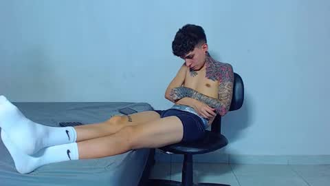 Mike IMDEPENDIENT MODEL online show from 02-12-26, 03:01