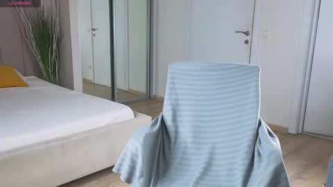 Snapshot of mike___magic chatting on 01-13-26, 05:57 Mike Magic online show from 01-13-26, 05:57