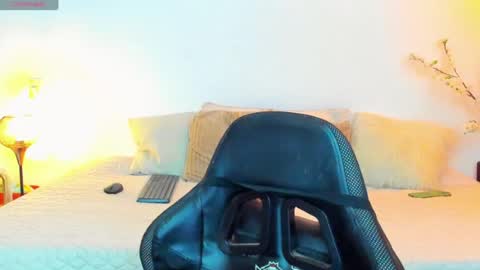 Henry Price online show from 07-06-26, 03:03