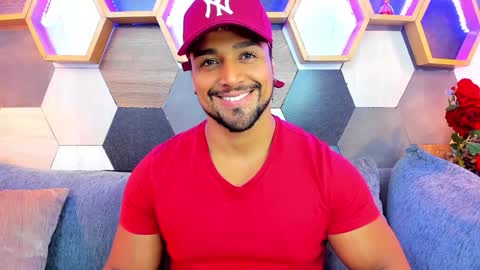 Snapshot of mike_estevess chatting on 02-06-25, 11:43 online show from 02-06-25, 11:43