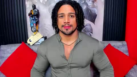 Snapshot of mike_estevess chatting on 01-11-26, 11:59 online show from 01-11-26, 11:59