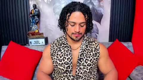 Snapshot of mike_estevess chatting on 02-25-26, 11:20 online show from 02-25-26, 11:20