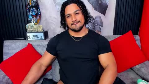 Snapshot of mike_estevess chatting on 03-02-26, 01:41 online show from 03-02-26, 01:41