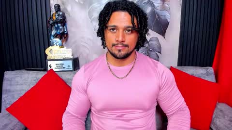 Snapshot of mike_estevess chatting on 03-07-26, 04:48 online show from 03-07-26, 04:48