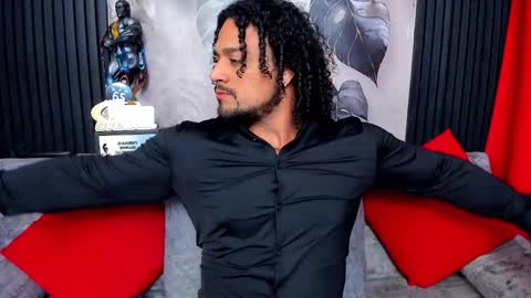 Snapshot of mike_estevess chatting on 03-08-26, 07:56 online show from 03-08-26, 07:56