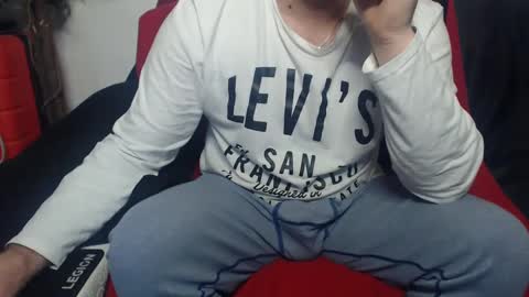 Snapshot of mike_master30 chatting on 01-09-25, 07:52 MikeMaster online show from 01-09-25, 07:52