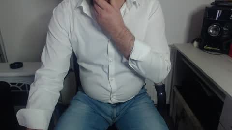 Snapshot of mike_master30 chatting on 01-15-25, 11:32 MikeMaster online show from 01-15-25, 11:32