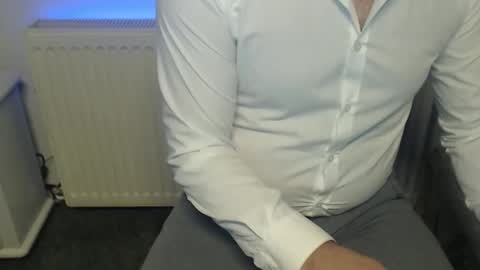 Snapshot of mike_master30 chatting on 04-03-26, 09:51 MikeMaster online show from 04-03-26, 09:51