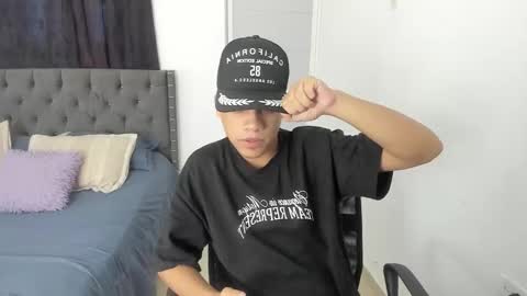 mike_master9 online show from 10-06-25, 11:29