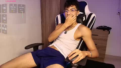 Mike Pineapple online show from 07-16-26, 03:56