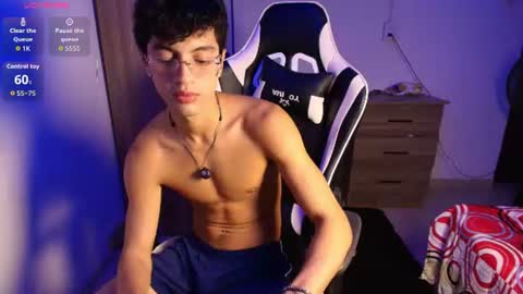 Mike Pineapple online show from 07-31-26, 04:12
