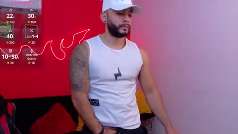 Snapshot of mike_savage3 chatting on 07-29-26, 12:14 Mike online show from 07-29-26, 12:14