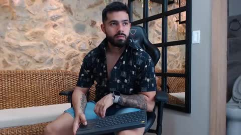 Mike Blare online show from 01-14-25, 07:11