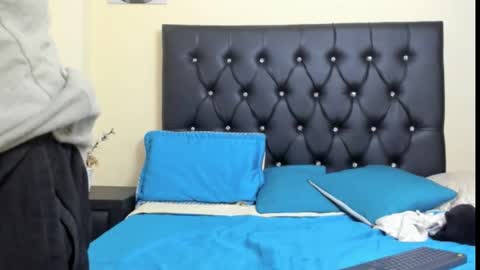 Snapshot of mikeblaree chatting on 02-28-25, 11:23 mikeblaree online show from 02-28-25, 11:23