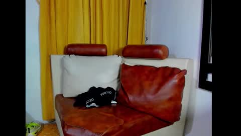 Snapshot of mikeblaree chatting on 10-18-25, 03:20 mikeblaree online show from 10-18-25, 03:20