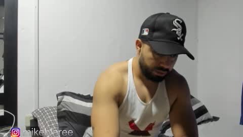 Snapshot of mikeblaree chatting on 10-28-25, 03:47 mikeblaree online show from 10-28-25, 03:47