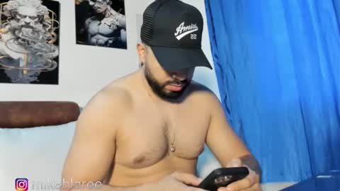 Snapshot of mikeblaree chatting on 12-02-25, 02:34 mikeblaree online show from 12-02-25, 02:34