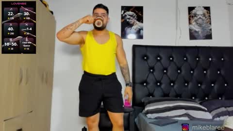 Snapshot of mikeblaree chatting on 02-11-26, 07:30 mikeblaree online show from 02-11-26, 07:30