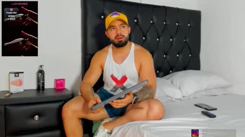 Snapshot of mikeblaree chatting on 02-18-26, 08:49 mikeblaree online show from 02-18-26, 08:49