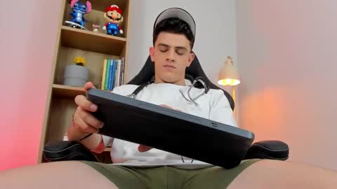 Mike Cooper online show from 03-19-26, 04:05