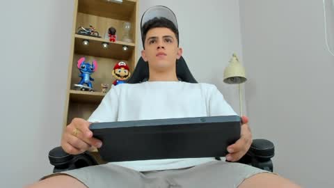 Mike Cooper online show from 04-30-26, 01:01