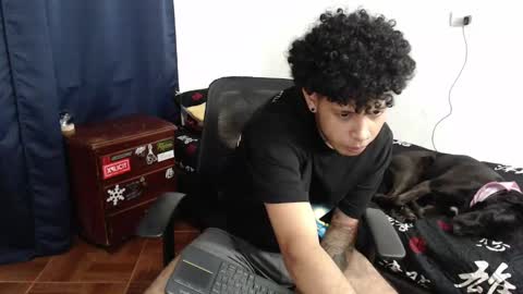 Snapshot of mikedick_420 chatting on 02-08-25, 02:04 mikedick_420 online show from 02-08-25, 02:04