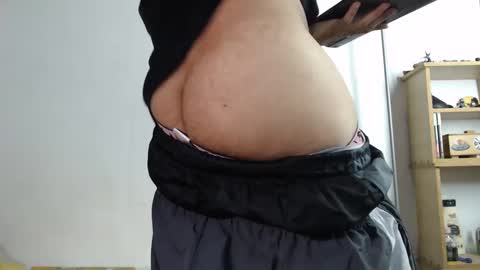 Snapshot of mikedick_420 chatting on 02-19-25, 03:50 mikedick_420 online show from 02-19-25, 03:50