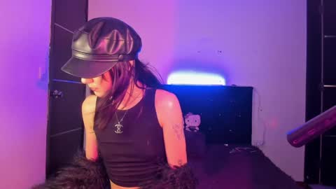 ZARA BLARE online show from 04-21-26, 10:23