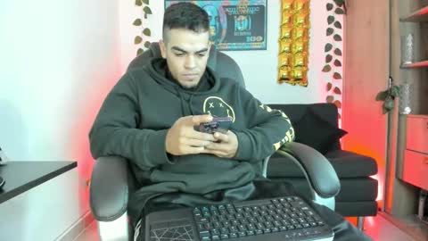 mikee_scooth online show from 12-28-24, 01:28