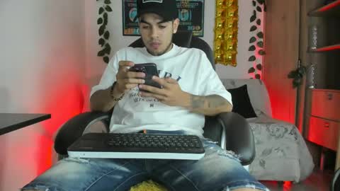 mikee_scooth online show from 01-07-25, 03:46