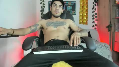 mikee_scooth online show from 01-14-25, 03:32