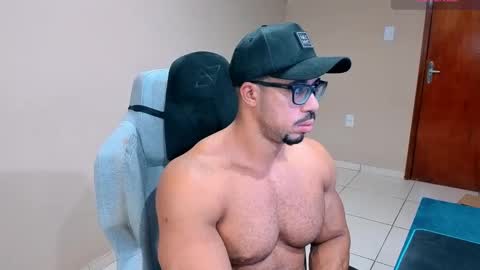 Snapshot of mikehotk chatting on 10-13-25, 07:14 mikehotk online show from 10-13-25, 07:14