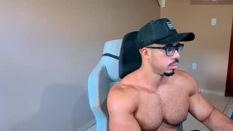 Snapshot of mikehotk chatting on 10-23-25, 01:10 mikehotk online show from 10-23-25, 01:10