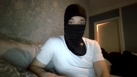 Snapshot of mikelovejones chatting on 03-08-25, 08:35 mikelovejones online show from 03-08-25, 08:35