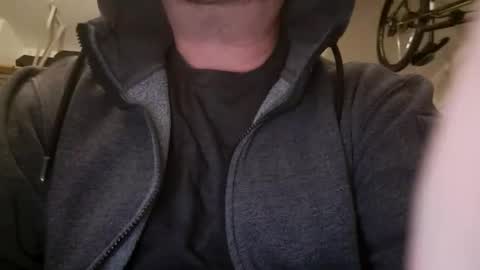 Snapshot of mikemalas1000 chatting on 03-03-26, 04:07 mikemalas1000 online show from 03-03-26, 04:07