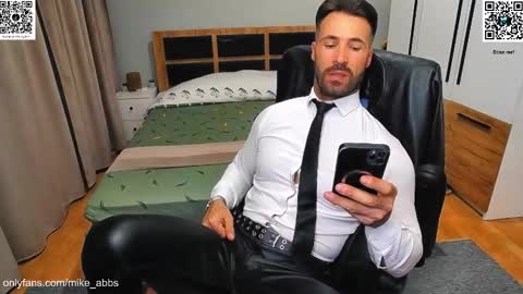 Mike    online show from 10-13-25, 07:03