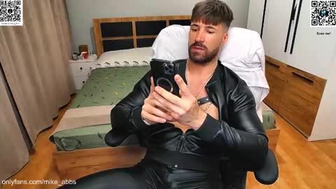 Mike    online show from 03-12-26, 07:53