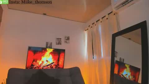 Snapshot of mikethomson01 chatting on 12-04-24, 06:28 Mike online show from 12-04-24, 06:28