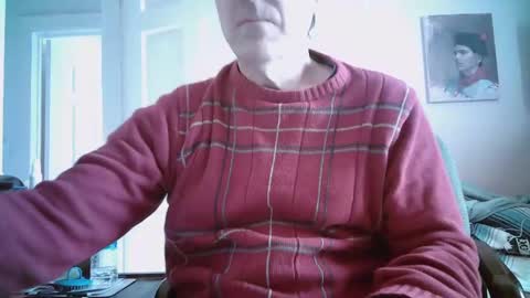 Snapshot of mikewulds chatting on 12-01-24, 04:40 Mike online show from 12-01-24, 04:40