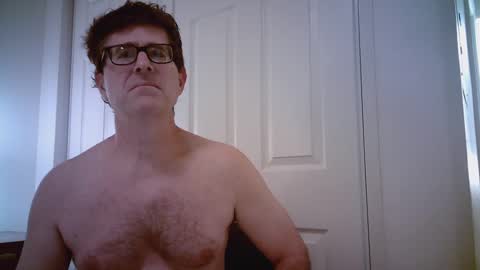 Snapshot of mikewulds chatting on 12-06-24, 01:29 Mike online show from 12-06-24, 01:29