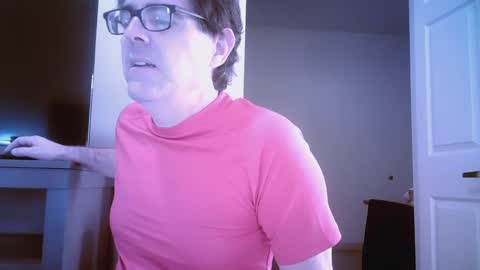 Snapshot of mikewulds chatting on 12-08-24, 11:19 Mike online show from 12-08-24, 11:19