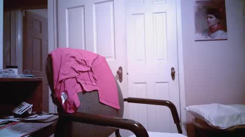 Snapshot of mikewulds chatting on 01-08-25, 03:19 Mike online show from 01-08-25, 03:19