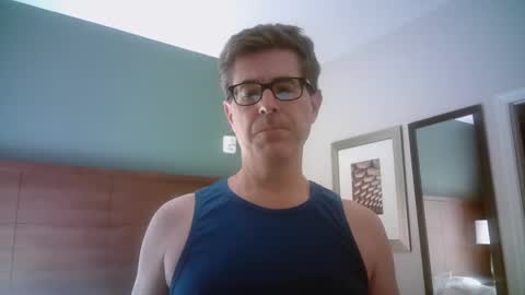 Snapshot of mikewulds chatting on 02-04-25, 04:08 Mike online show from 02-04-25, 04:08