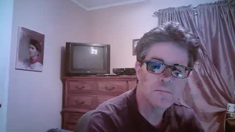 Snapshot of mikewulds chatting on 09-14-25, 02:11 Mike online show from 09-14-25, 02:11