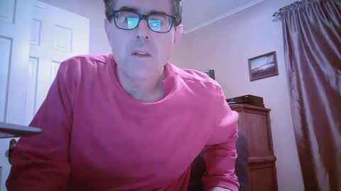 Snapshot of mikewulds chatting on 10-09-25, 11:14 Mike online show from 10-09-25, 11:14