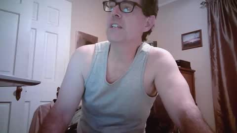 Snapshot of mikewulds chatting on 10-15-25, 11:27 Mike online show from 10-15-25, 11:27