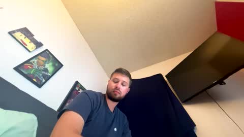 Snapshot of mikey0565 chatting on 10-05-25, 04:55 mikey0565 online show from 10-05-25, 04:55