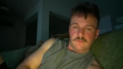 Snapshot of mikey_em chatting on 04-12-26, 04:39 mikey_em online show from 04-12-26, 04:39