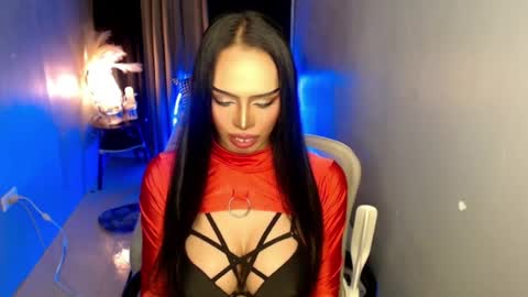 Mistress MikeyAlawi online show from 06-08-26, 05:30