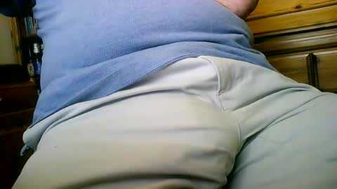 Snapshot of mikeybed chatting on 07-07-26, 11:47 mikeybed online show from 07-07-26, 11:47